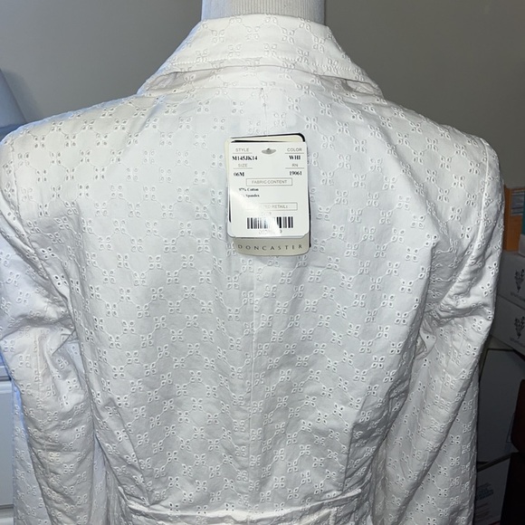 donCaster white eyelet fully lined jacket with zipper pockets at the sides, new - Picture 4 of 12